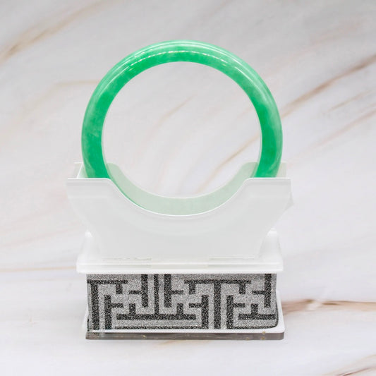Apple Green Jade Bangle