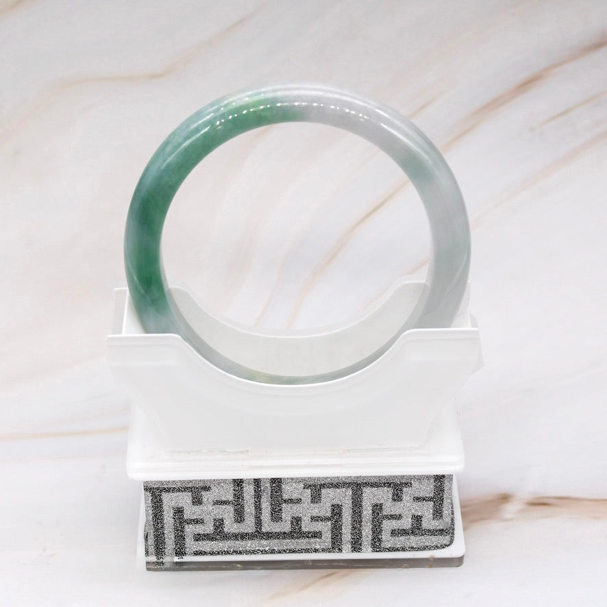 Light Green Jade Bangle