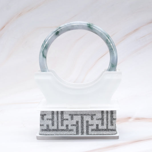 Thin Moss in Snow Jade Bangle