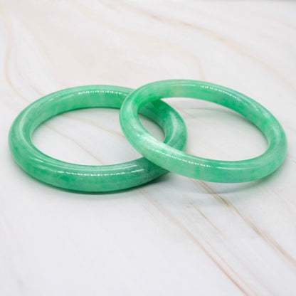 Apple Green Jade Bangle