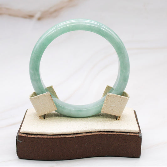 Light Green Jade Bangle