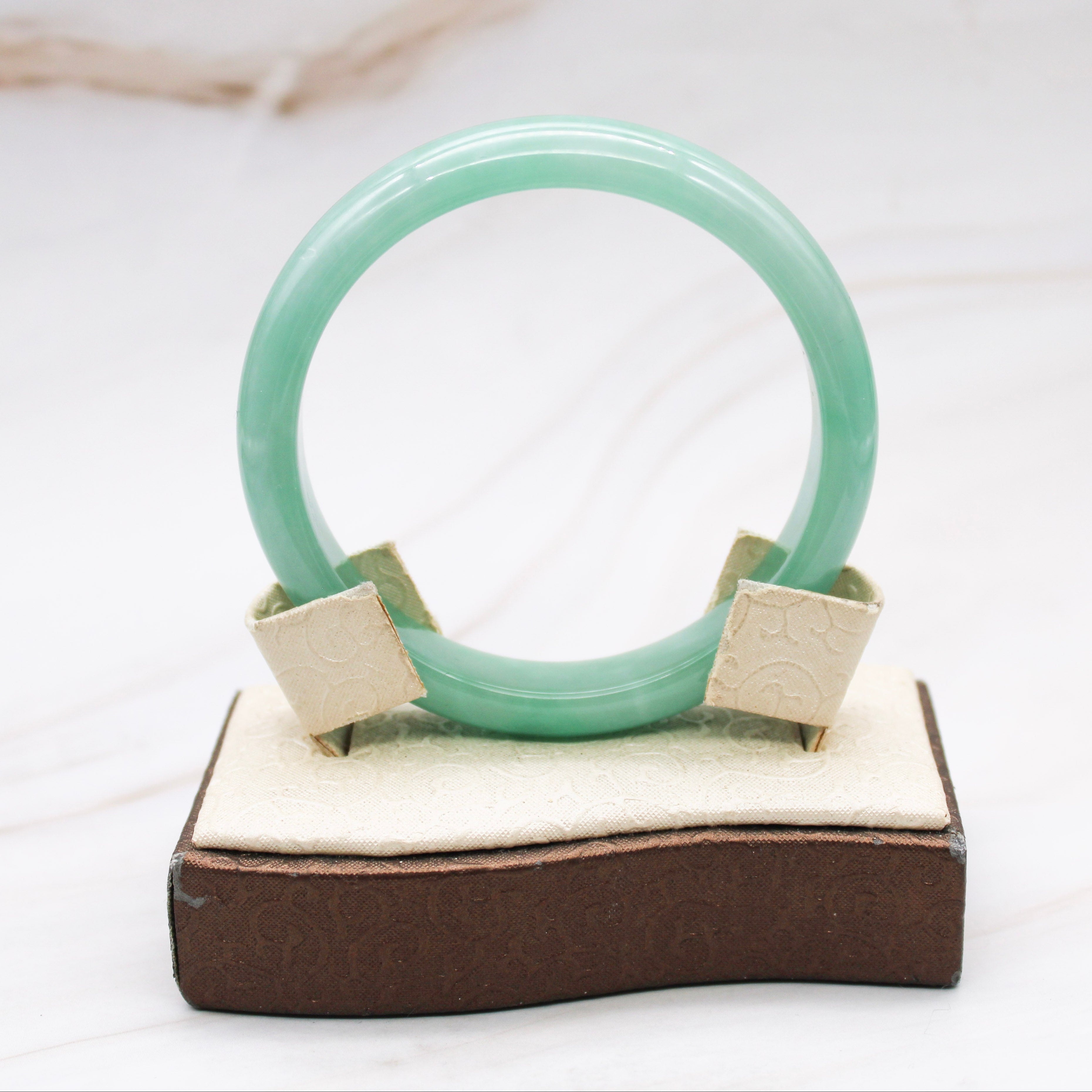 Light Green Jade Bangle – Sing Yan