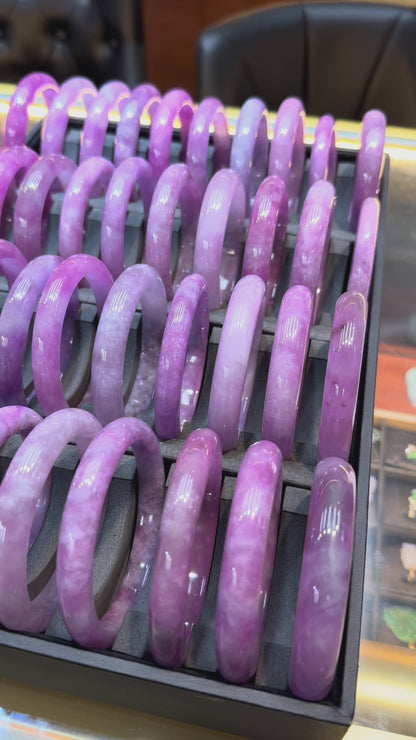 XL Lavender Jade Bangle